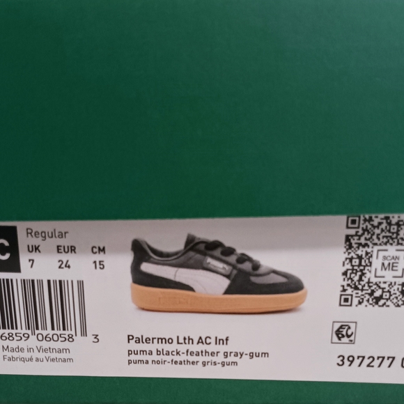 Puma Kids Sneakers Black and Gray - Picture 1 of 4